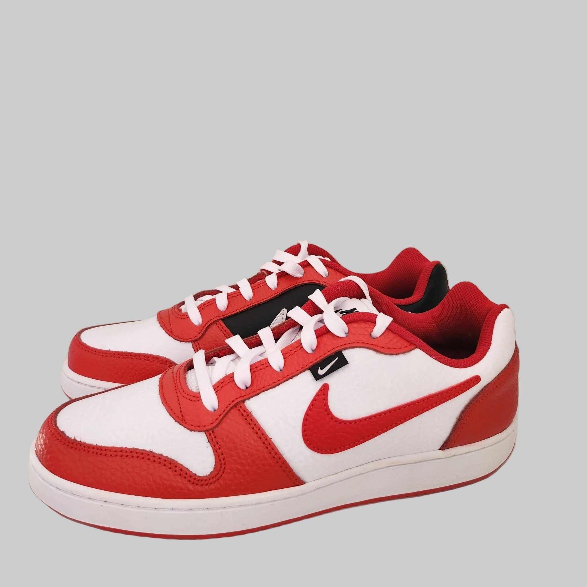 BASKET NIKE EBERNON LOW PREM AQ1774101STOCK - OUT SNEAKERSRouge44.5STOCK - OUT SNEAKERS