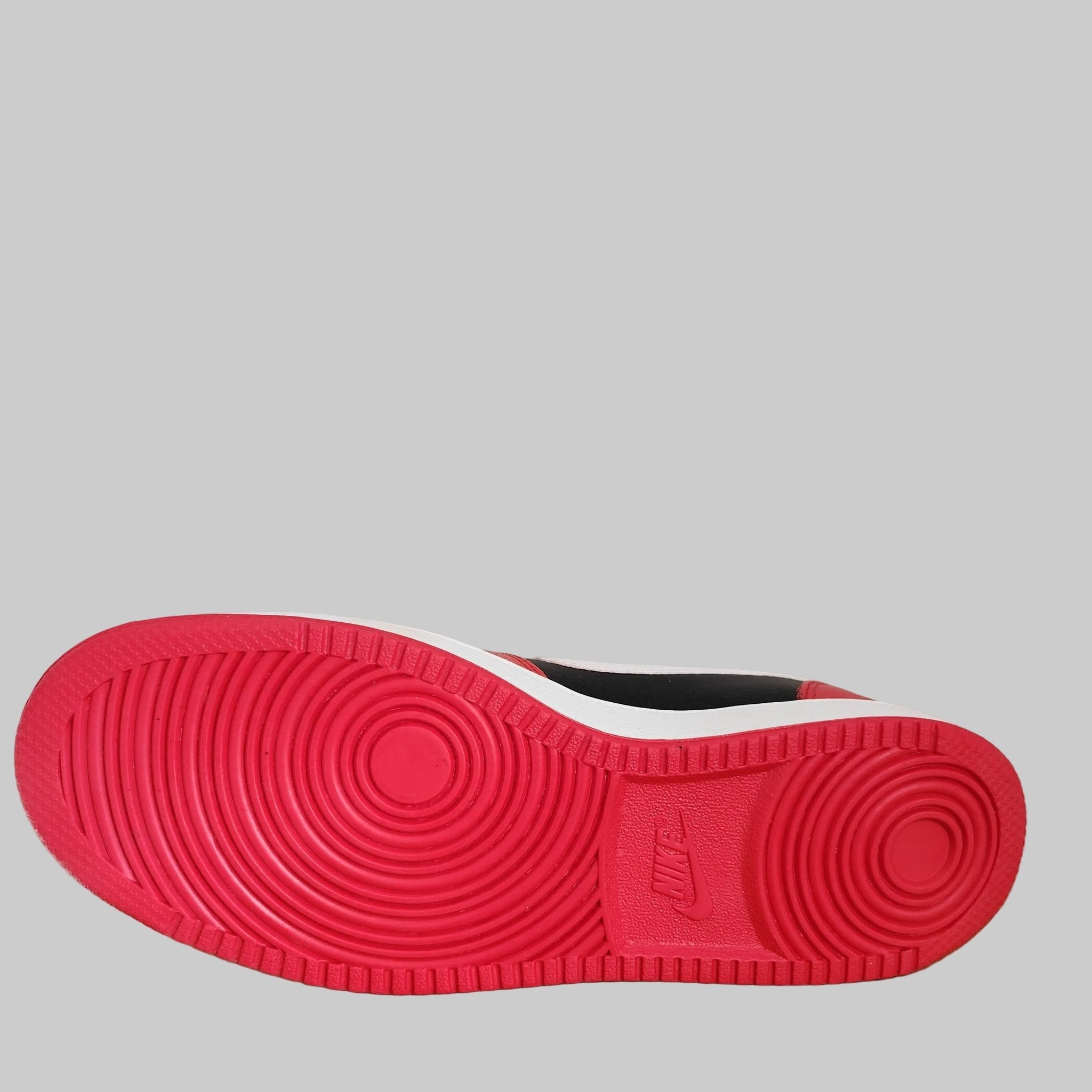 BASKET NIKE EBERNON LOW PREM AQ1774101STOCK - OUT SNEAKERSRouge44.5STOCK - OUT SNEAKERS