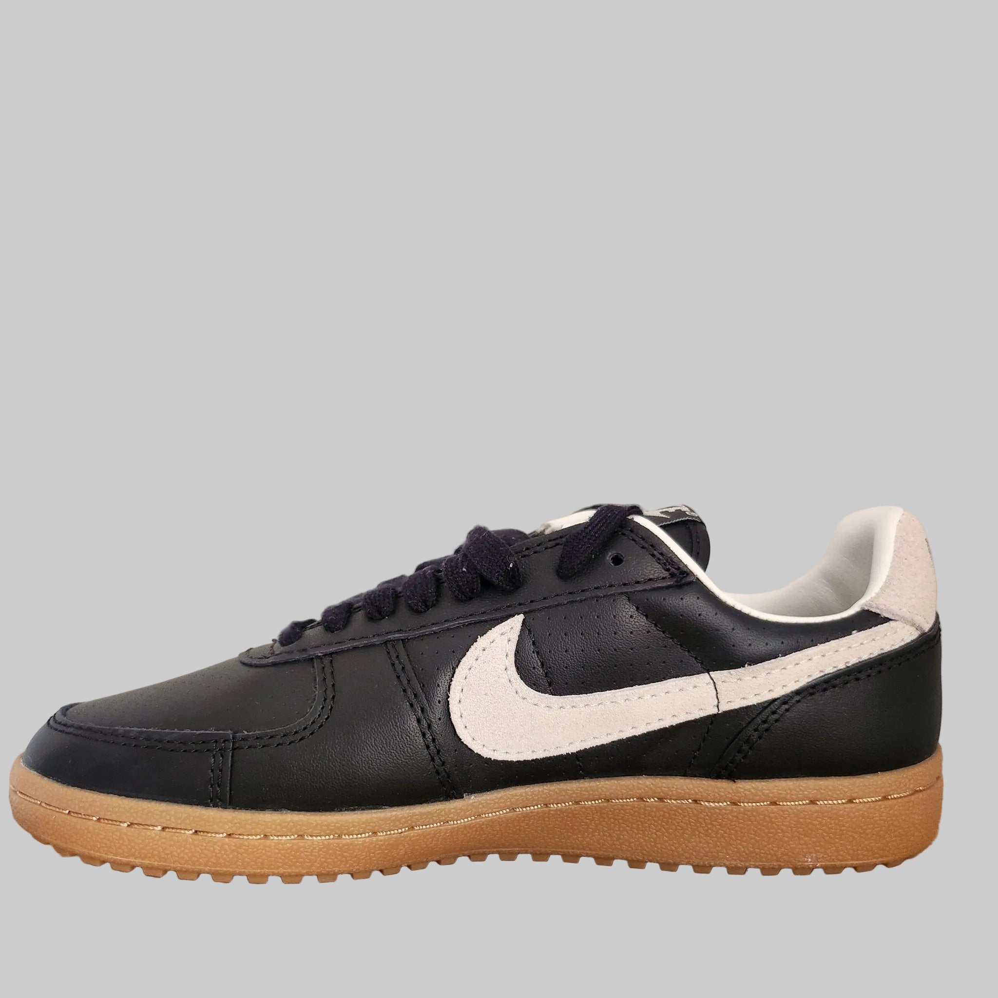 NIKE FIELD GENERAL 82 SP HF5603100STOCK - OUT SNEAKERSNoir39STOCK - OUT SNEAKERS