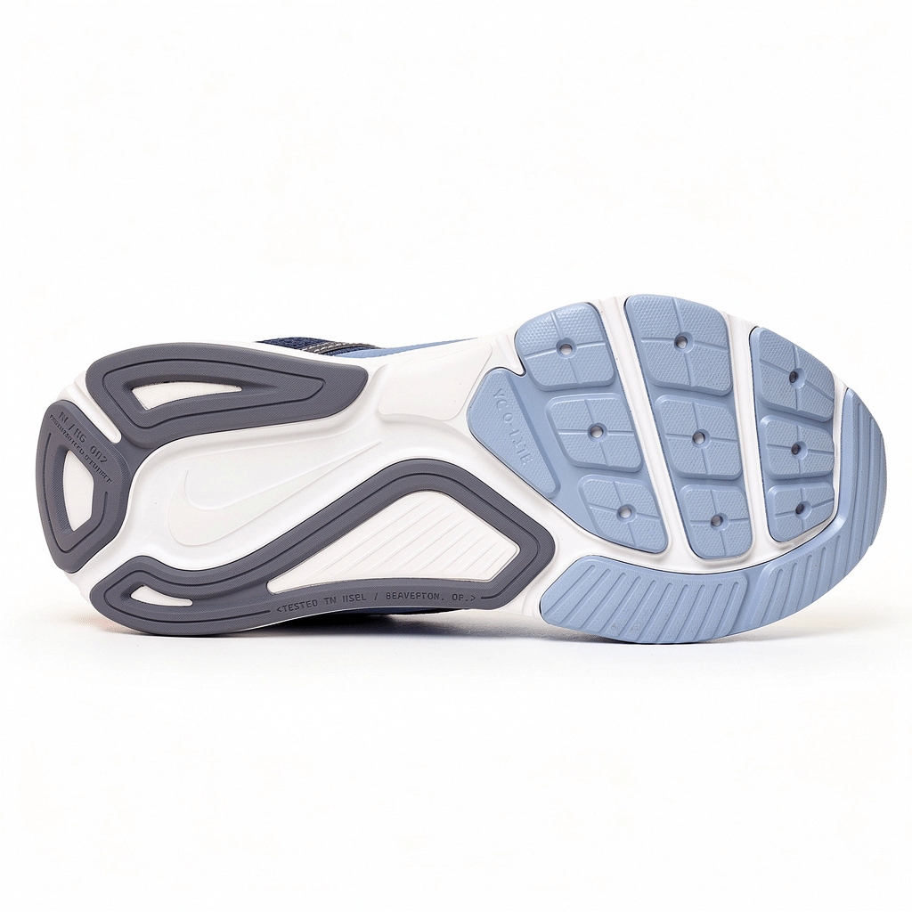 W NIKE STRUCTURE 26 SNEAKERS HOMMESTOCK-OUT SNEAKERSGRIS FOOTBALL/INDIGO MONDE40STOCK-OUT SNEAKERS