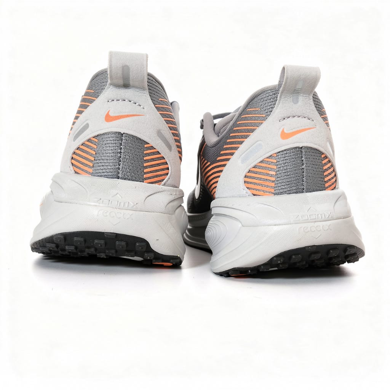Nike Vomero 18 gris homme vue arrière